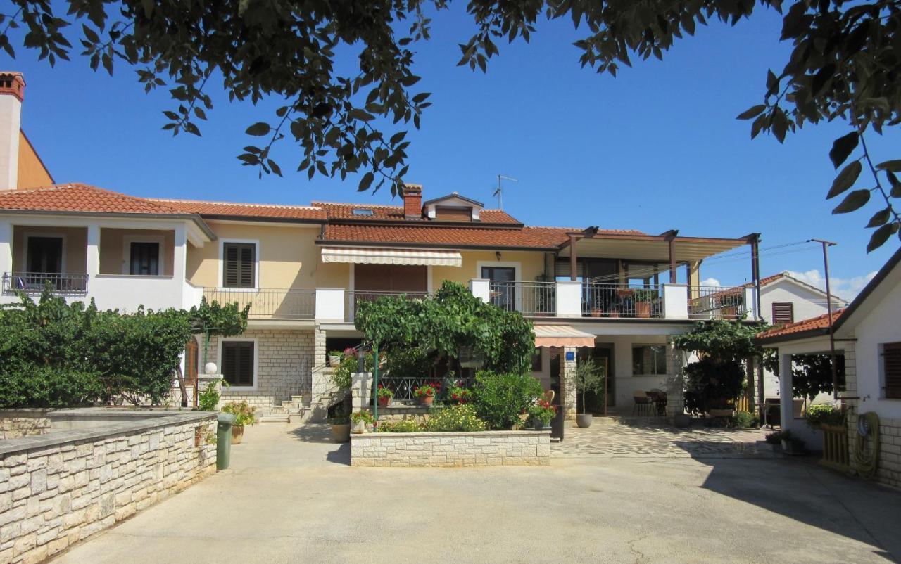 Haus Roko Apartment Rovinj Exterior foto