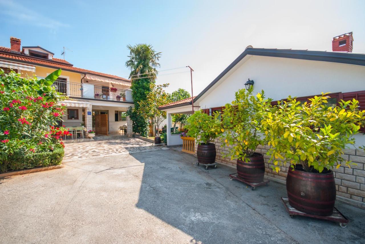 Haus Roko Apartment Rovinj Exterior foto
