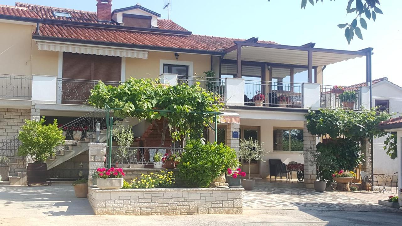 Haus Roko Apartment Rovinj Exterior foto
