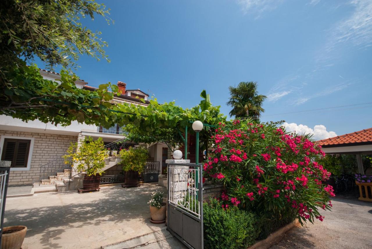 Haus Roko Apartment Rovinj Exterior foto
